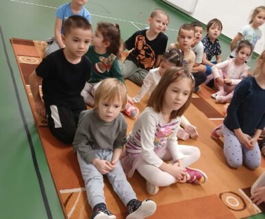 85e71fab-55ef-48cc-989c-c31cb57f1e00