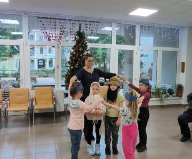 8b921792-9f09-43a7-af8b-103f404184b0