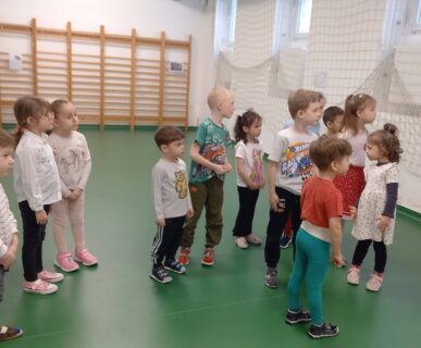 650705310_2302256370261572_6284294327893127932_n